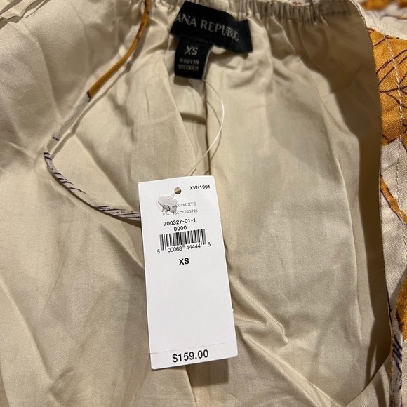 NWT Ramie Gathered Maxi Dress
Banana Republic - Picture 4 of 4